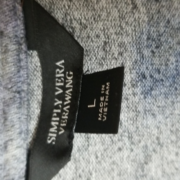 Simply Vera Vera Wang pullover knit top with ruffled bottom - Picture 3 of 6